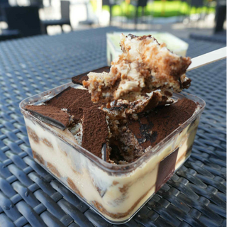 OG Tiramisu Crack Cake  395 