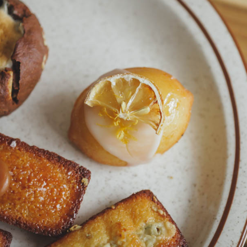 Mini Lemon pound cake Main Image