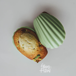 Pistachio Madeleine 