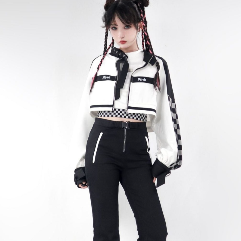 Short Jacket With Sleeves