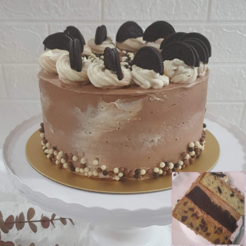 Oreo Brookie Cake Main Image