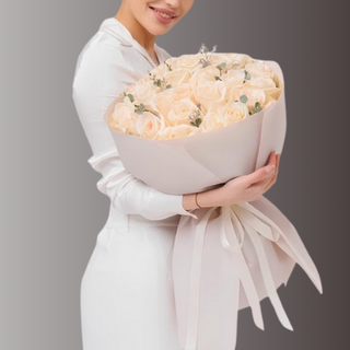 21 White Rose Bouquet