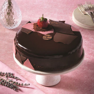 Special Strawberry Cake