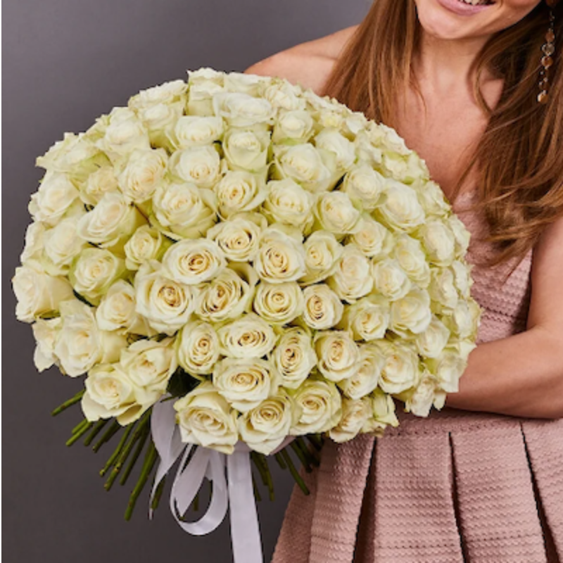 101 White Roses