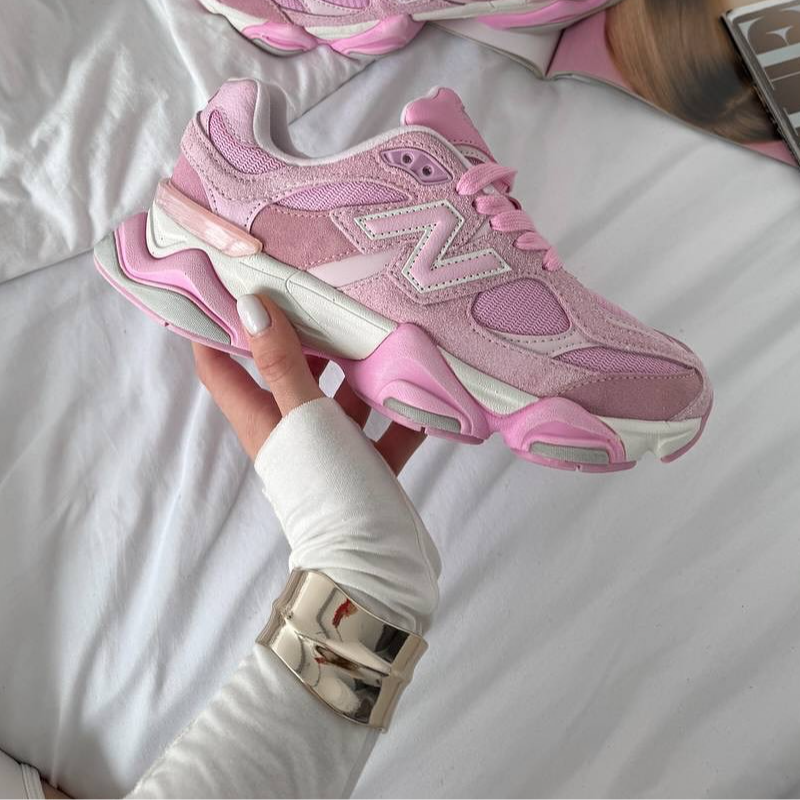 New Balance 9060 Pink
