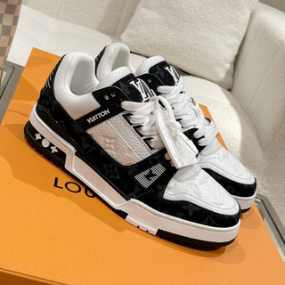 LV Trainer Black