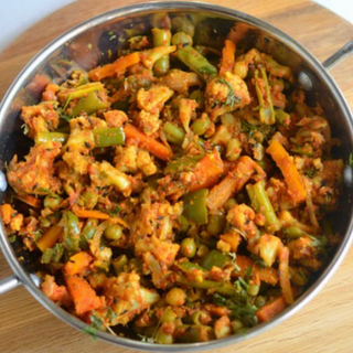 Vegetable curry (dry)