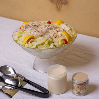 سلطة السيزر بالدجاج Chicken caesar salad