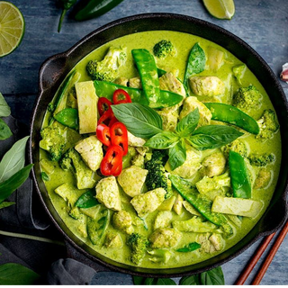Thai Coconut Chicken Green Curry