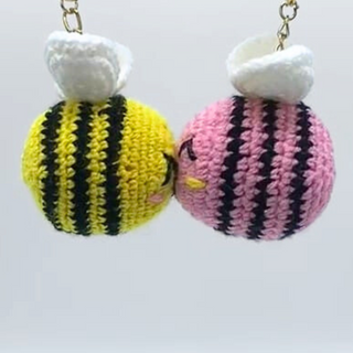 تقبيل سلاسل المفاتيح النحل Kissing Bee Keychains