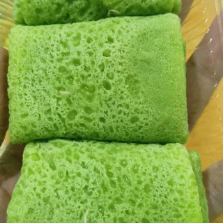 Kue dadar gulung