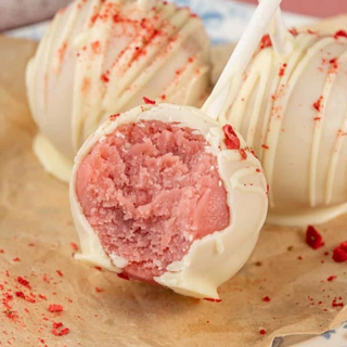 Strawberry cakepop