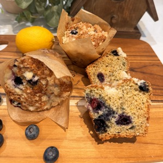 Blueberry Crumble Muffins