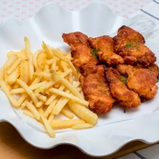 Korean Fried Chicken With Fries