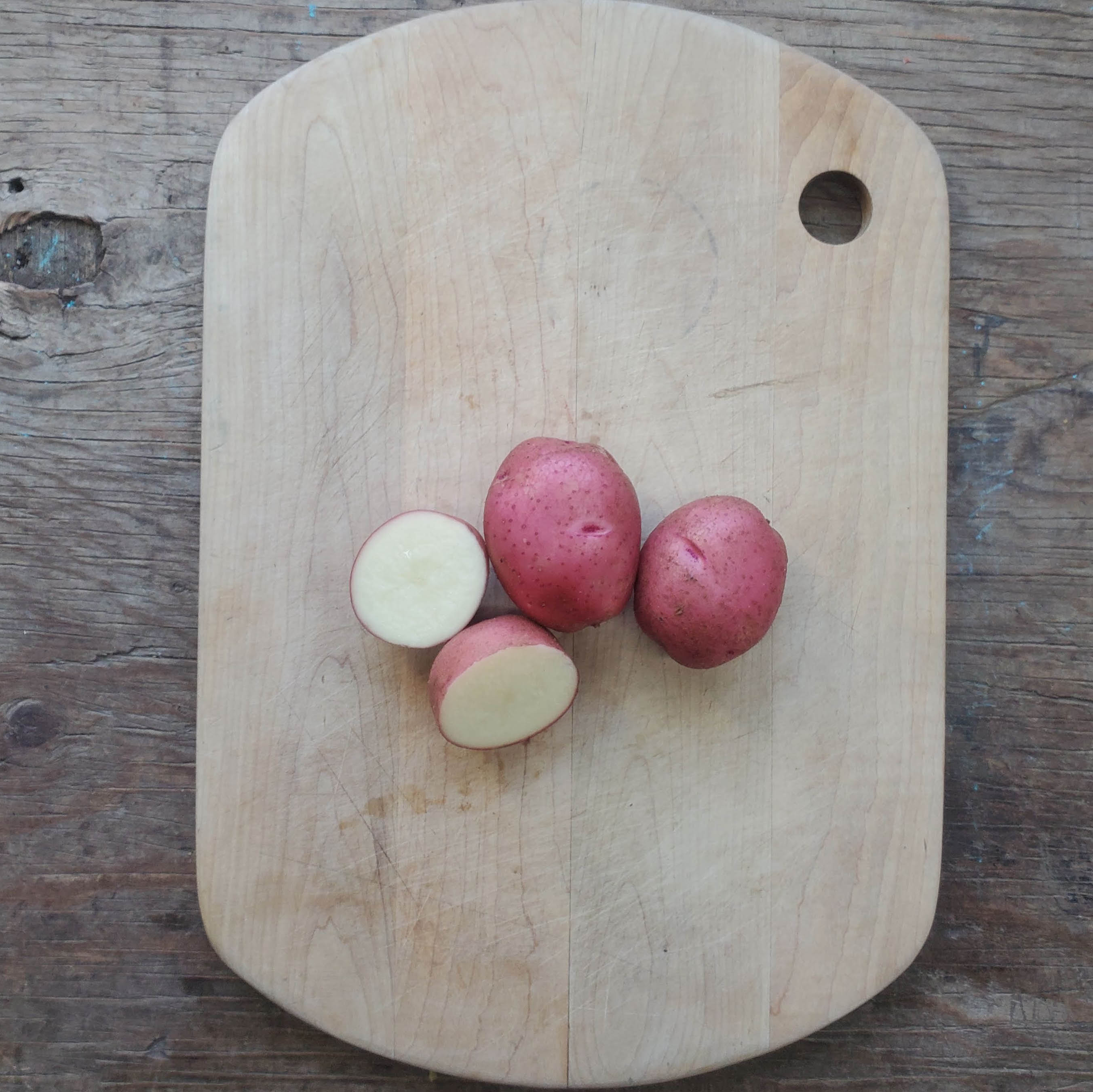 Patates Norland - Peau rouge à chair blanche Main Image