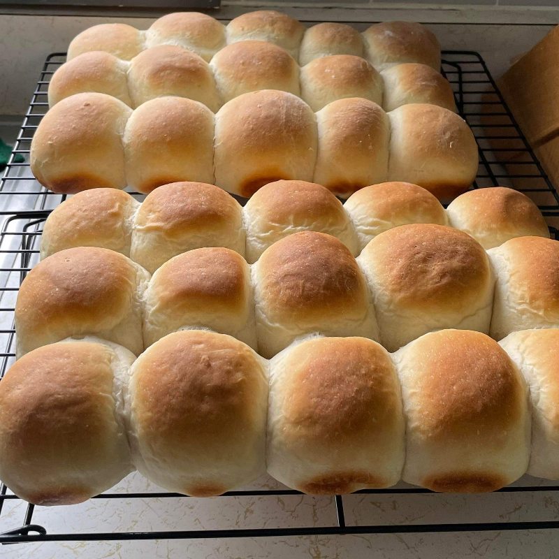 Dinner Rolls Main Image