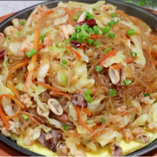 C18) Iron Plate Vermicelli with Chinese Cabbage 铁板粉丝包心菜