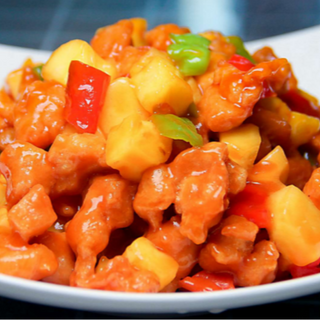 C10) Pineapple Chicken Cubes 菠萝鸡丁