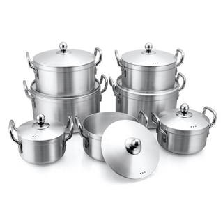 Stainless steel pot set