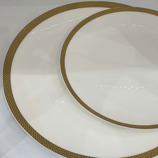 DS0026-Mersin White And Gold Lined Dinner Set