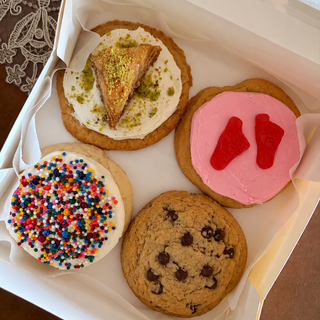 August Cookie Box