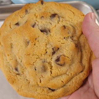 NYC Style Chocolate Chip Cookie 