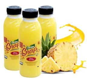 Bebida natural de piña