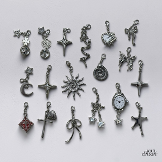 [SILVER] Cover Charm