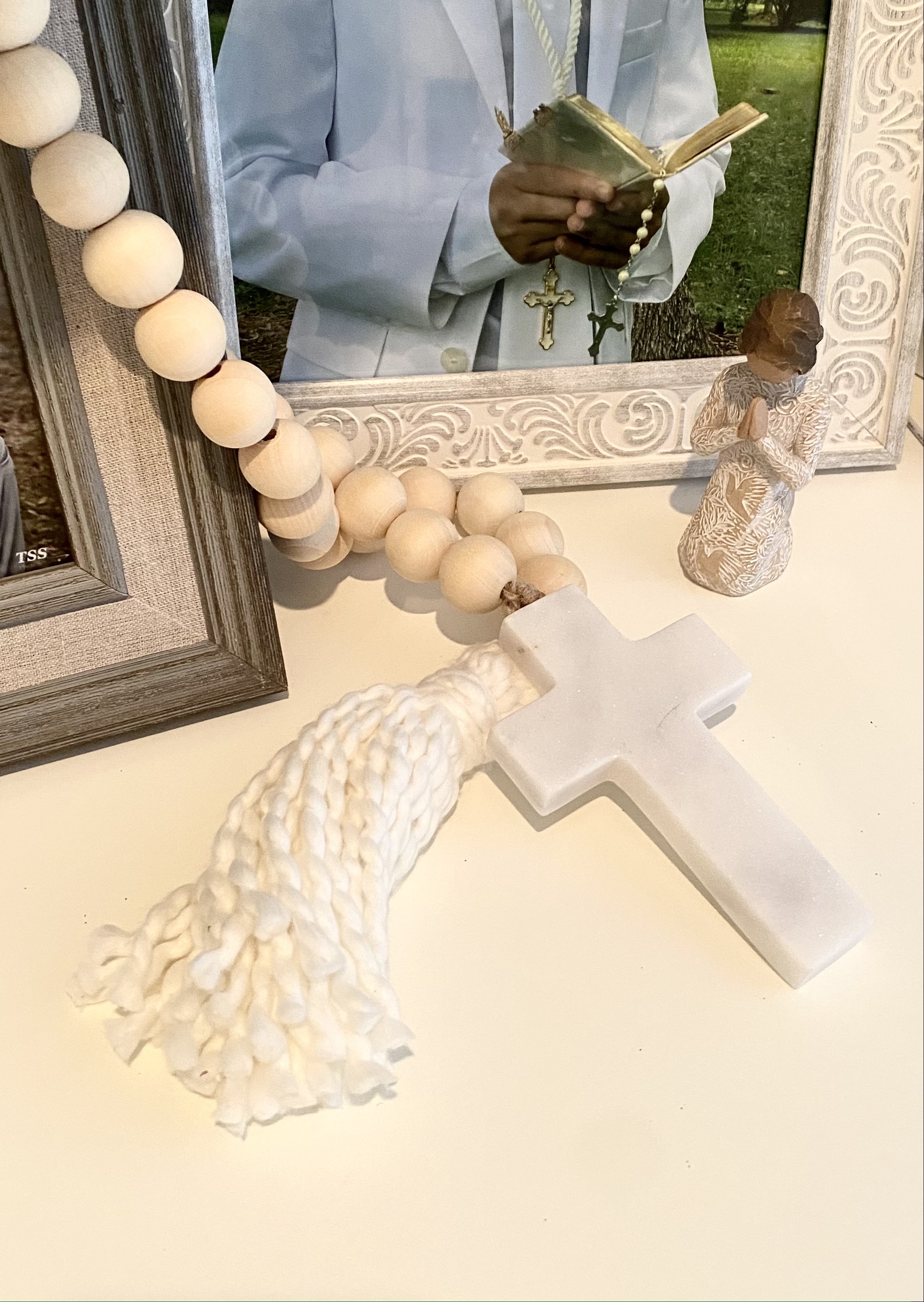 Welcome beads Solid Marble cross 
