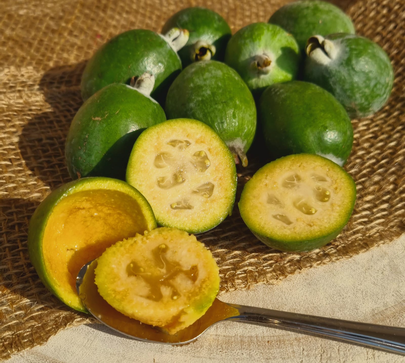 Feijoa, 1kg Main Image