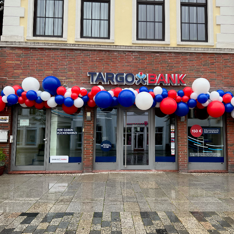 Wie BREIT ist Ihr Haupteingang ungefähr in Metern? 