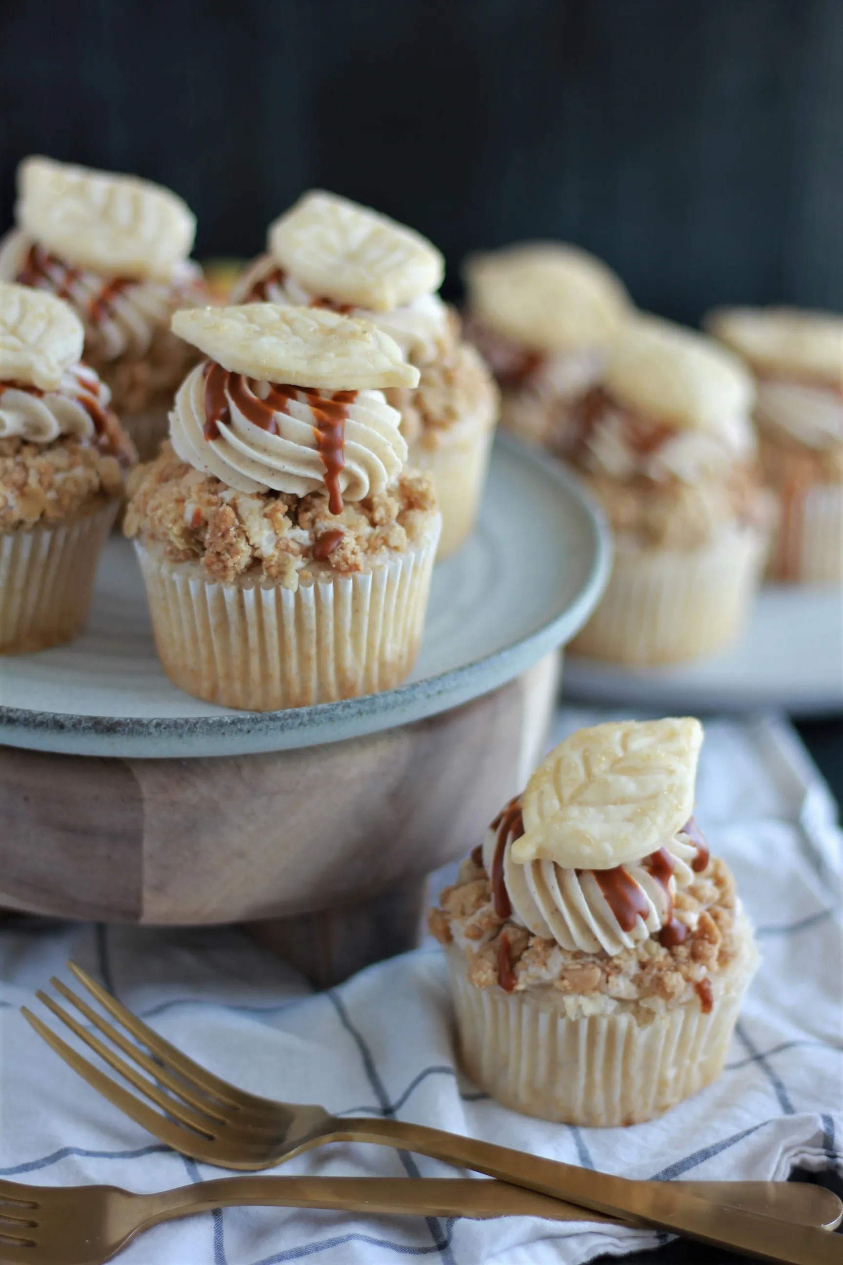 Apple Crisp Cupcakes Main Image