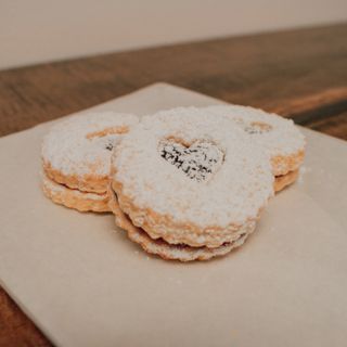 Linzer Cookies