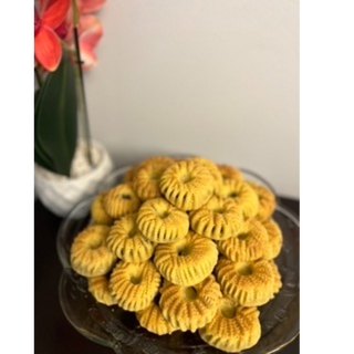 Ma'mool (Date stuffed cookies) Image