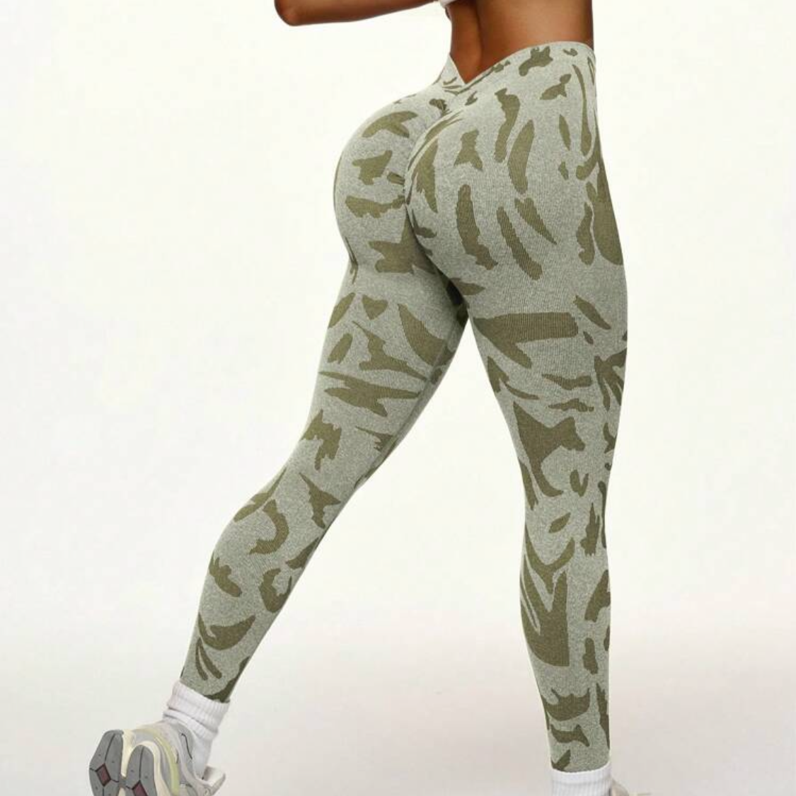 Camo leggings - V cut
