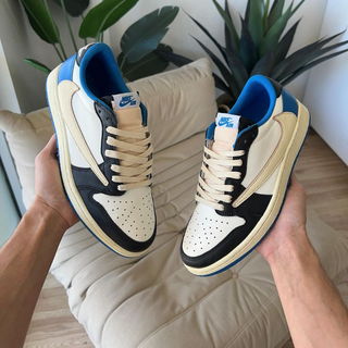 Fragment x Travis Scott x Nike Air Jordan 1 Retro Low - Thumbnail 4