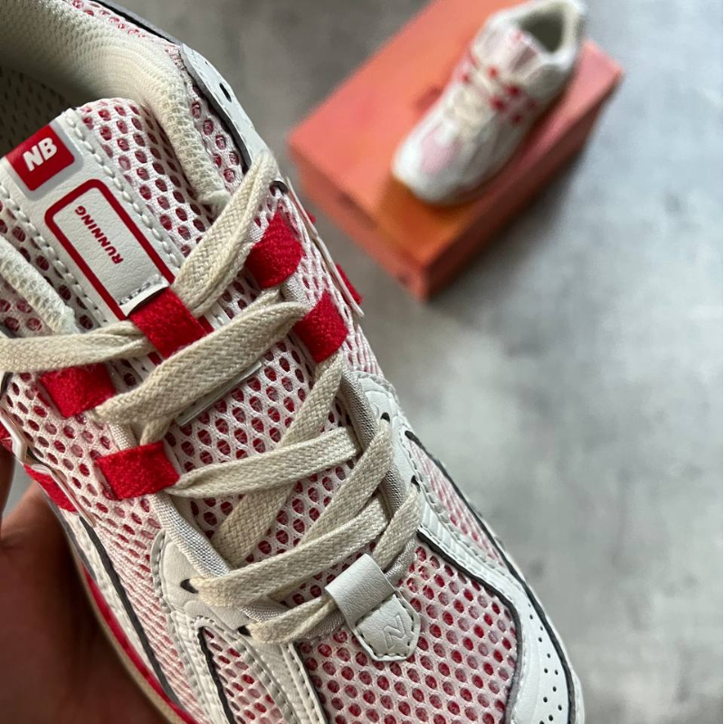 New Balance 1906R Sea Salt True Red - Thumbnail (Preview) 3