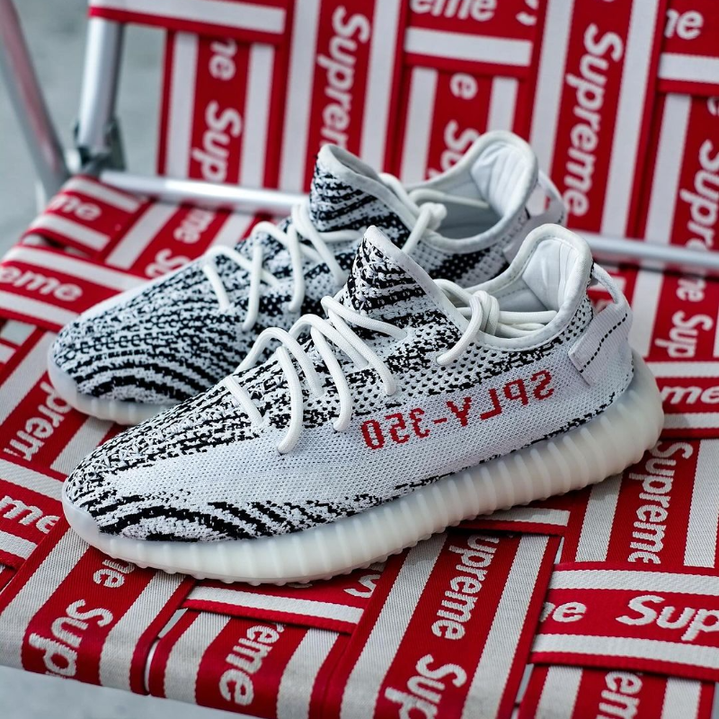 Yeezy Boost 350 V2 Zebra ❦ - Thumbnail (Preview) 3