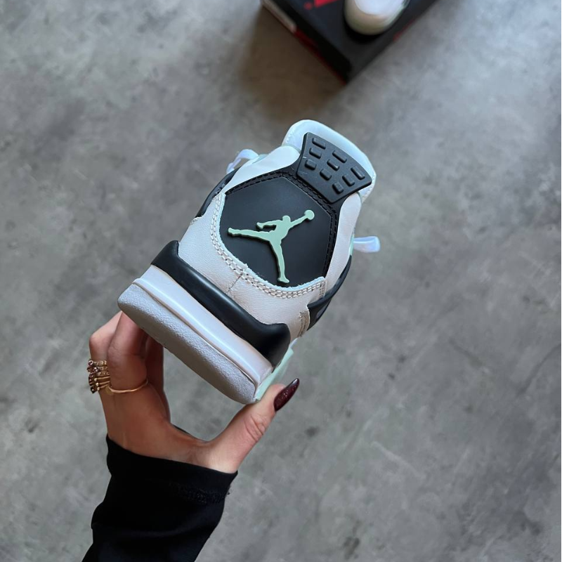 Nike Air Jordan 4 Retro Seafoam - Thumbnail (Preview) 5