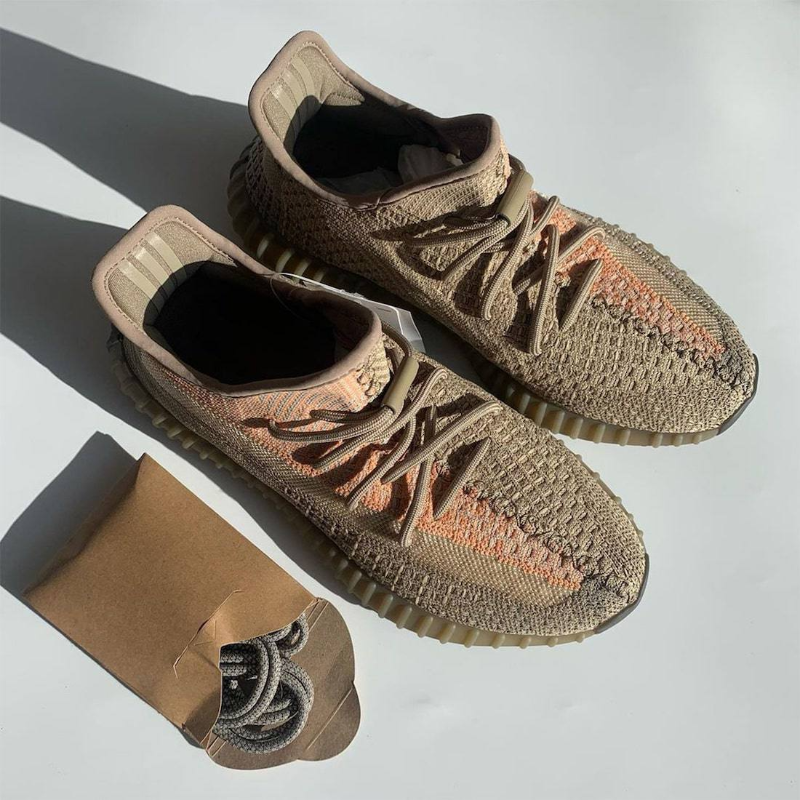 Yeezy Boost 350 V2 Sand Taupe  - Thumbnail (Preview) 4