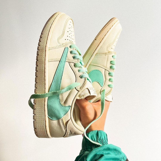 Travis Scott x Nike Air Jordan 1 Retro Low Tiffany Cream Beige - Thumbnail 2