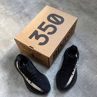 Yeezy Boost 350 V2 'Oreo' - Thumbnail 2