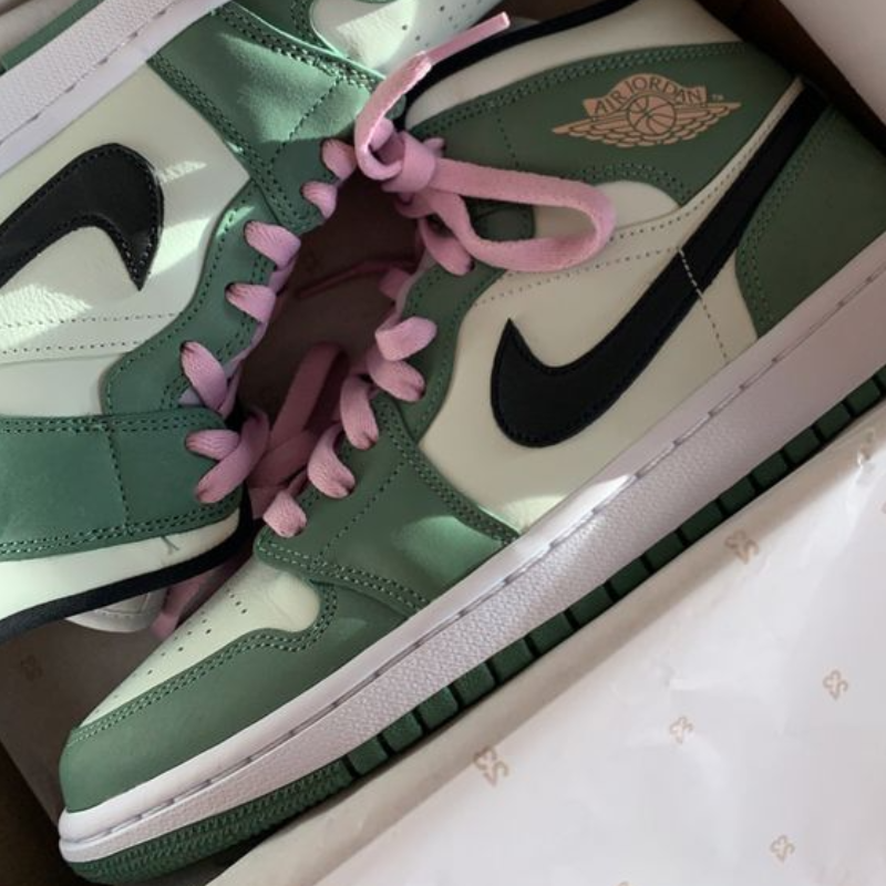 Nike Air Jordan 1 Mid SE 'Dutch Green' - Thumbnail (Preview) 4