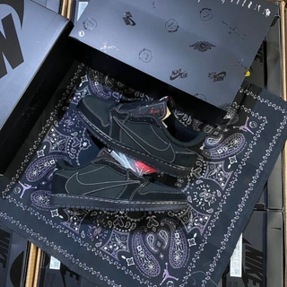 Travis Scott x Nike Air Jordan 1 Retro Low OG SP 'Black Phantom' - Thumbnail 4