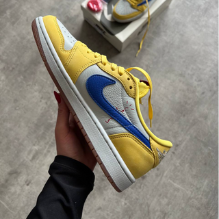 Travis Scott x Nike Air Jordan 1 Retro Low ‘Canary’  Elkins High - Thumbnail 3