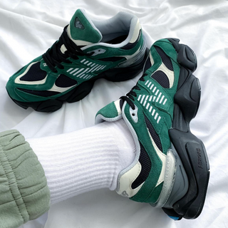 New Balance 9060 Team Forest Green - Thumbnail 2