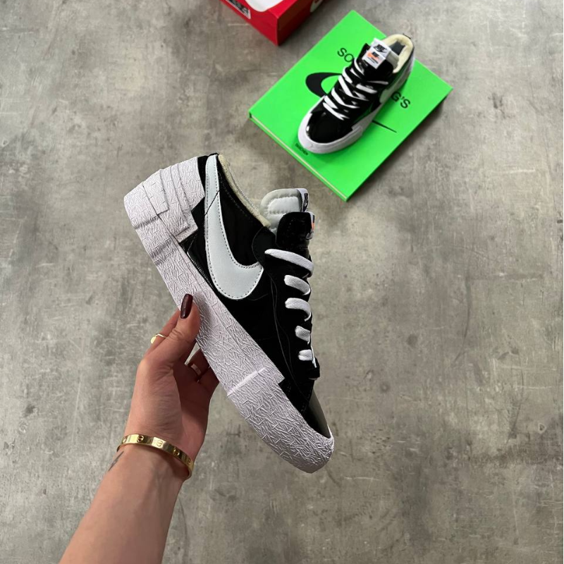 Sacai x Nike Blazer Low 'Black Patent' - Thumbnail (Preview) 2