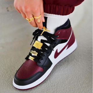 Nike Air Jordan 1 Mid SE 'Gold Pendants' Betroot - Thumbnail 2