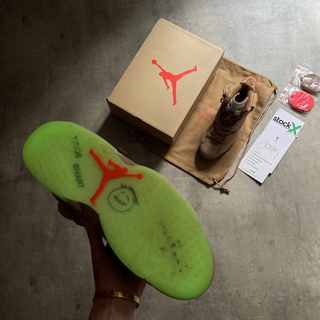 Travis Scott x Air Jordan 6 Retro 'British Khaki' - Thumbnail 4