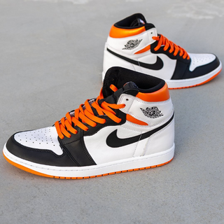 Nike Air Jordan 1 Retro High OG 'Electro Orange' - Thumbnail 3